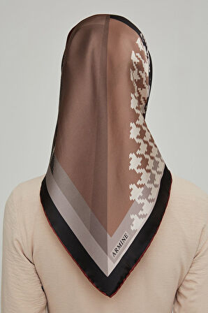 Armine Yeni Sezon 2022 İlkbahar Yaz Serisi %100 İPEK  Ekose Desen İpek Twill Eşarp 8620D-04