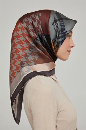 Armine Sura İpek Eşarp 21Ka8620 09