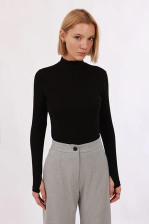 Kadın Parmak Detaylı Body