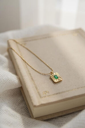 VIP Gold Renk Kaplama Zümrüt Taşlı Kolye - 60 cm Zincir