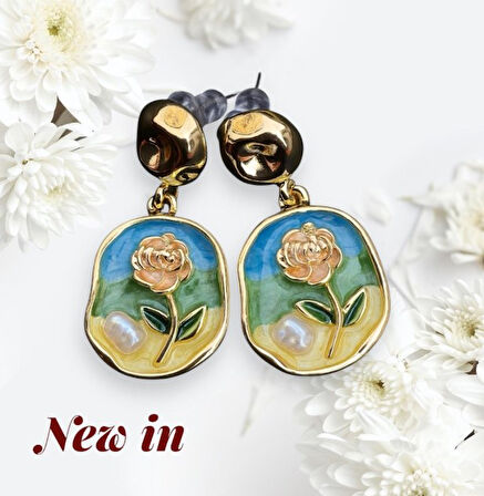 Mavi Desenli Çiçek Motifli Modern Küpe