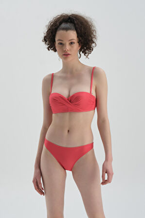 Straplez Kaplı Kırmızı Bikini Üst