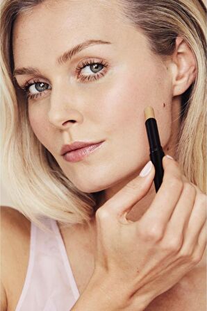 Avon Ideal Flawless Stick Concealer Kapatıcı Neutral Medium 