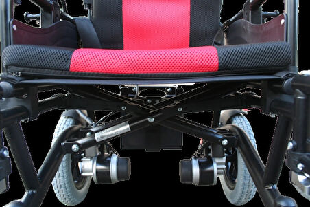 Poylin P201 Katlanabilir Akülü Tekerlekli Sandalye | Çelik Gövde, Kompakt Tasarım, 120 kg Taşıma Kapasiteli