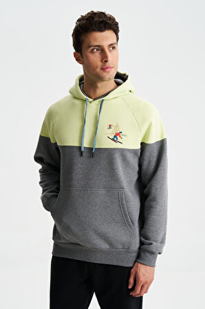 Arma Erkek Pamuklu Regular Fit 3 İplik Şardonlu Kanguru Cepli Sweatshirt 