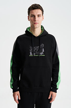 Arma Erkek Regular Fit Baskılı Reglan Kollu Kanguru Cepli Kapüşonlu Sweatshirt 