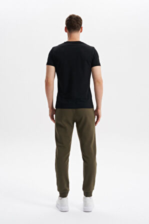 Arma Erkek Slim Fit Örme Interlok Basic Dar Paça Eşofman Altı Arka ve Yan Fleto Fermuar Cepli Paçalar Ribanalı %80 Pamuk %14 Polyester %6 Elastane K30174998902 