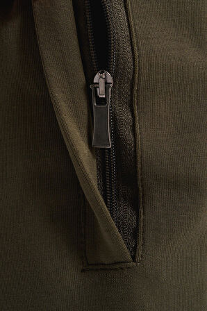 Arma Erkek Slim Fit Örme Interlok Basic Dar Paça Eşofman Altı Arka ve Yan Fleto Fermuar Cepli Paçalar Ribanalı %80 Pamuk %14 Polyester %6 Elastane K30174998902 