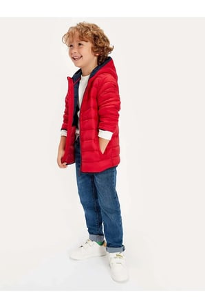 LCW Kids Kırmızı Kapüşonlu Uzun Kollu Erkek Çocuk Şişme Mont