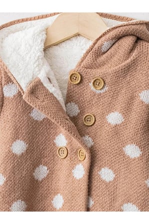 LCW babyKahverengi Kapüşonlu Uzun Kollu Puantiye Desenli Kız Bebek Triko Hırka