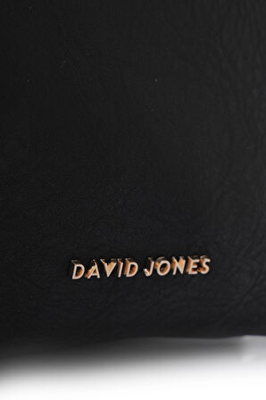 David Jones Kapaklı Fermuar Detaylı Çapraz Askılı Çanta DJ245-2