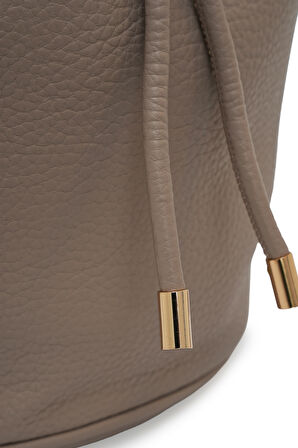 Cambirdge Polo Club Zincir Detaylı Büzgülü Kadın Omuz Çantası MB03