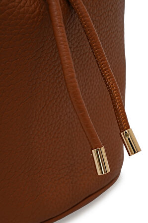 Cambirdge Polo Club Zincir Detaylı Büzgülü Kadın Omuz Çantası MB03