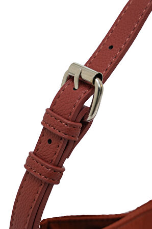 Cambirdge Polo Club Zincir Detaylı Çapraz Askılı Kadın Çanta MB16