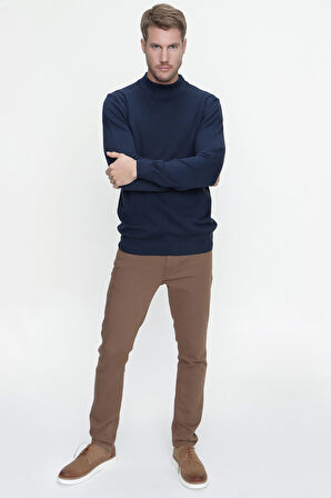 Basic Dinamik Fit Rahat Kesim Yarım Balıkçı Yaka Triko Kazak