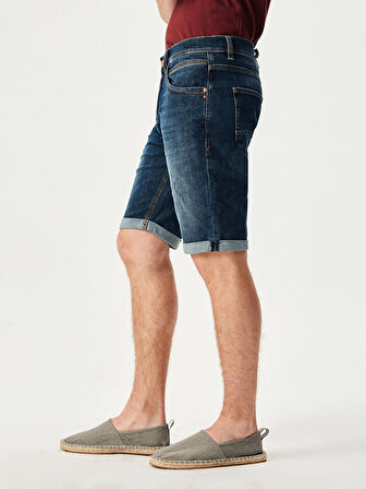 Lance Bermuda