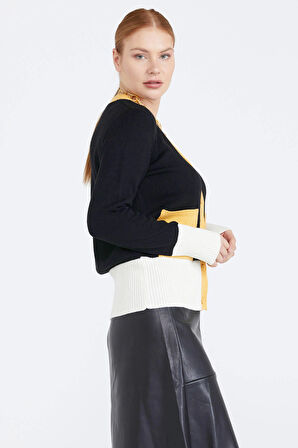 Kadın Renkli Cepli Triko Hırka  - Siyah