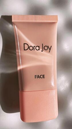 Dora Joy Ultimate 5 in 1 BB Cream SPF 50 Hyaluronic Acid & Vitamine E Nemlendirici Etkili Doğal Kapatıcı 02 Medium