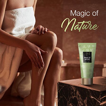 Deep Fresh Magic of Nature Nemlendirici Tüm Cilt Tipleri için Armut&Ananas&Mandalina Kokulu Vücut Losyonu 200 ml 