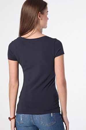 1060 U Yaka T-shirt