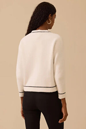 Kadın Düğmeli Biye Detaylı Triko Hırka - Ekru | M