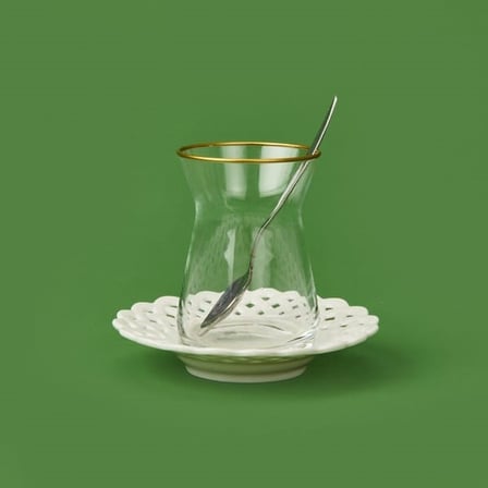 Paçi Dantel Motifli Porselen Çay Tabağı - Beyaz