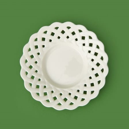 Paçi Dantel Motifli Porselen Çay Tabağı - Beyaz