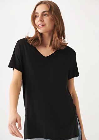 Mavi V Yaka Siyah Basic Tişört 166775-900