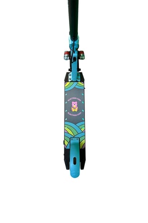 Elektrikli Çocuk Amortisörlü Led'li Scooter 130 W ( Dizlik Ve Dirseklik Hediyeli)