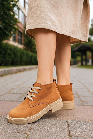 Kalın Poli Taban Bağcıklı Bilekte Kadın Bot & Bootie Süet