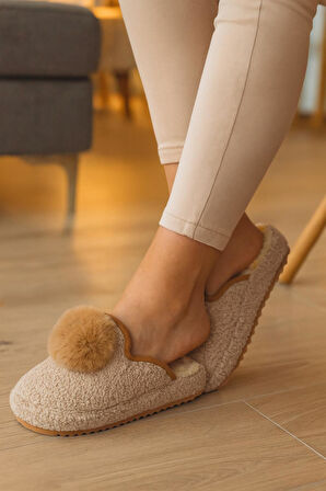 Kadın Ponponlu Ev Terliği Ses Yapmaz Kalın Taban Kışlık Terlik