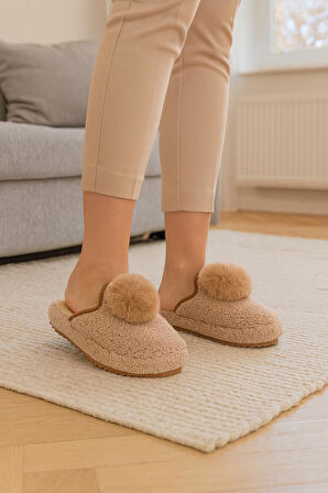 Kadın Ponponlu Ev Terliği Ses Yapmaz Kalın Taban Kışlık Terlik