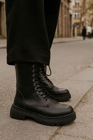 Kadın Postal Fermuarlı Kaymaz Taban  Bot