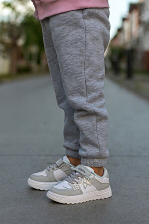 Kız Çocuk Yıldız Detaylı Sneaker Ayakkabı 