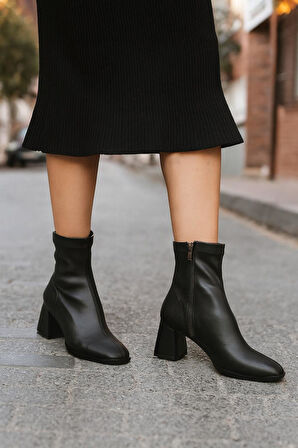  Kadın Küt Burunlu  Topuklu Kadın Streç Bot