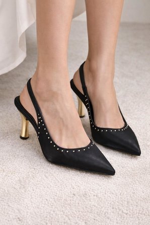 Kadın  Sivri Burun Zımbalı Slingback İnce Topuk Ayakkabı