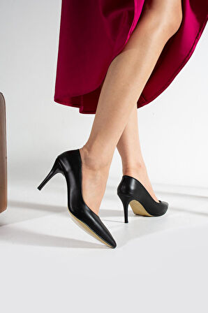 KadınStiletto Sivri Burun Topuklu Ayakkabı