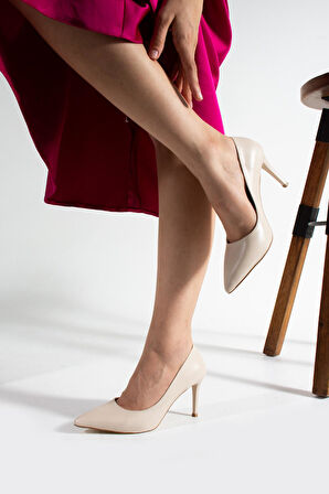 KadınStiletto Sivri Burun Topuklu Ayakkabı