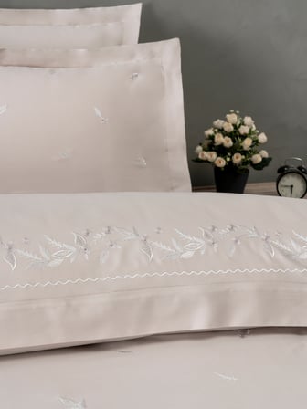 Adore Nakışlı Pamuk Saten Çift Kişilik Nevresim Takımı 
