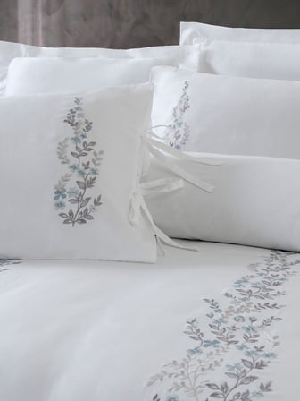 Lavelle Nakışlı Pamuk Saten Çift Kişilik Nevresim Takımı 