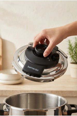 Bernardo Smart Cook 2'li 4-6L İndüksiyon Tabanlı Düdüklü Tencere Seti Siyah