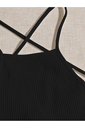 Halter Yaka Sırtı Açık Çapraz Askılı Bağcıklı Siyah Renk Fitilli Crop Top Bluz