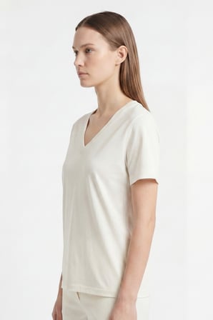 Kadın Vision V Yaka Premium Kalite Yoğun Dokulu Pamuklu T-Shirt Krem W102-R0220-02