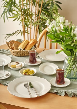Clover Porselen 26 Parça 6 Kişilik Kahvaltı Takımı Silver