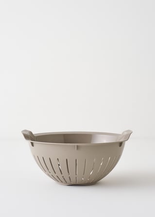 Handle Kaseli Süzgeç Bej (25,5x25,5x10,8 cm)