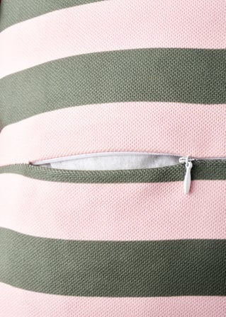 %100 Pamuk Line Punch Nakışlı Fırfırlı Kırlent Kılıfı Yeşil (43x43 cm)