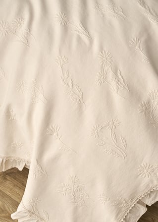 %100 Pamuk Daisy Jakarlı Çift Kişilik Yatak Örtüsü Seti Bej (240x260 cm)
