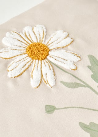Daisy Biyeli Punchlı Dekoratif Yastık Kılıfı Bej (43x43 cm)