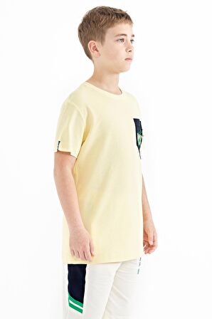Sarı Ön Cepli Nakış Detaylı O Yaka Standart Kalıp Erkek Çocuk T-Shirt - 11116 | 7-8