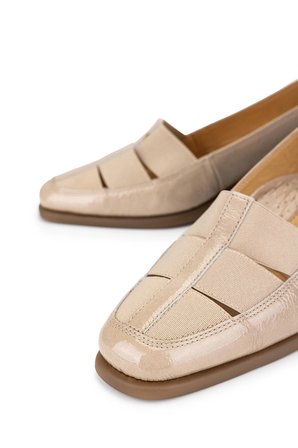 Relax Anatomic Kadın Hakiki Deri Bej Comfort Ayakkabı 611 E6217 BN AYK Y19 VERNICE SAND